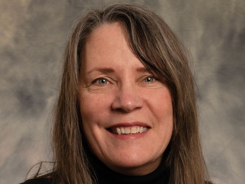 Julie Olberding headshot